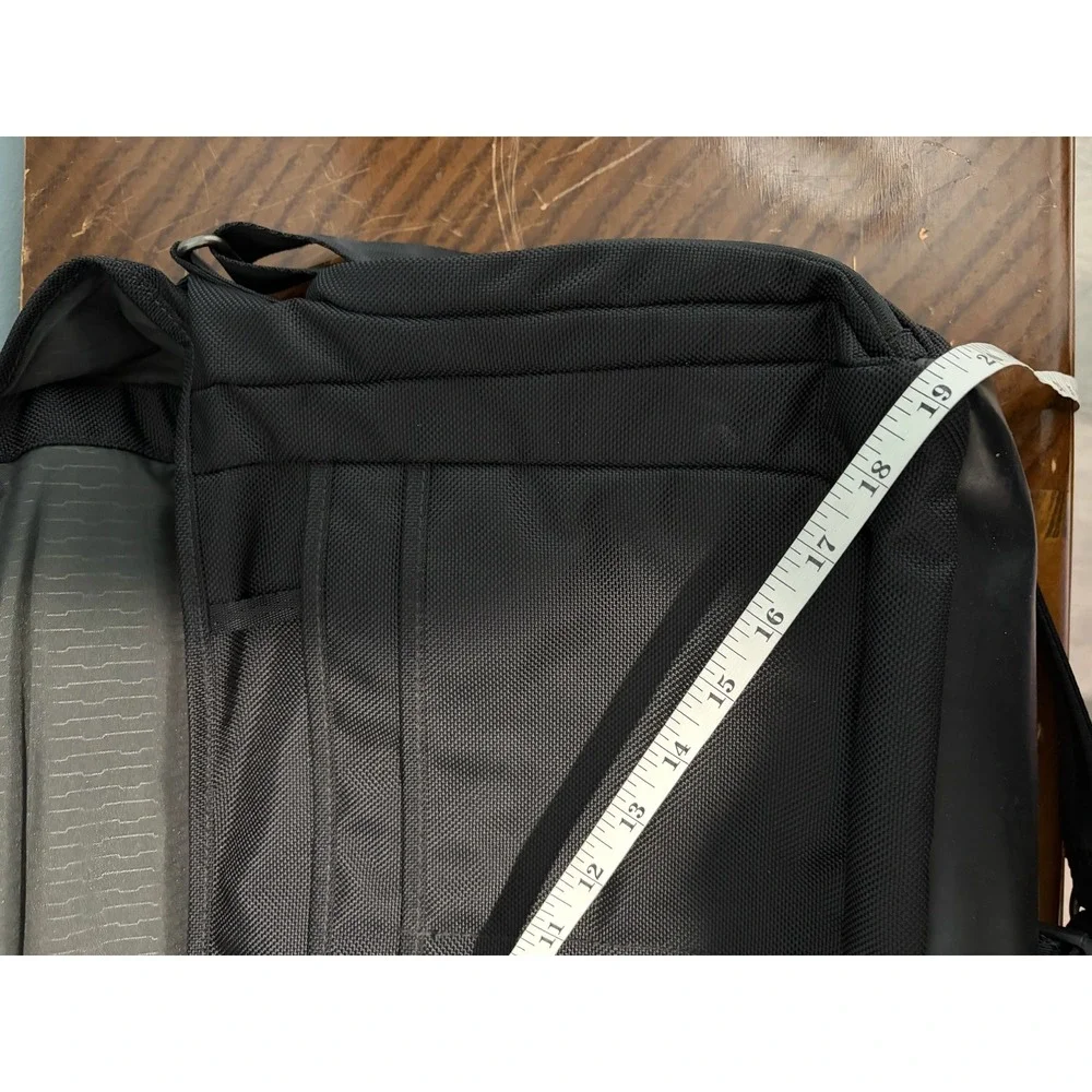 Tumi T-Tech Black Ballistic Nylon Laptop Computer Messenger Bag Crossbody Strap
